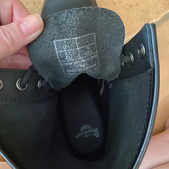 Doc Martens - Picture 7 of 9
